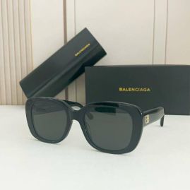Picture of Balenciga Sunglasses _SKUfw53061372fw